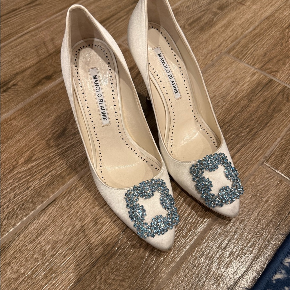 Manolo Blahnik Hangisi Bridal White Satin Pumps with Blue Embellishments Size 37